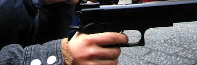 Napoli: sedicenne girava armato di pistole